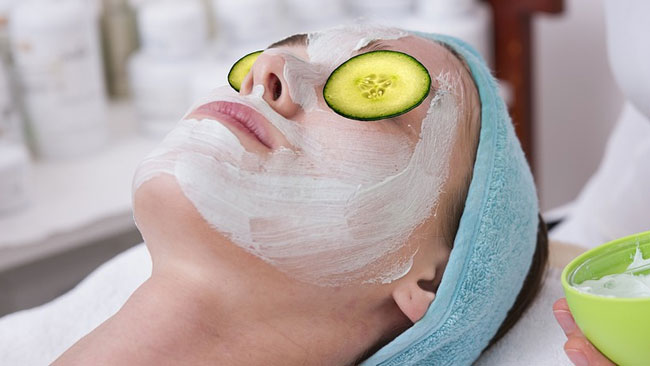 Masker Wajah Hidrasi Buatan Sendiri yang Dapat Anda Buat dari Makanan